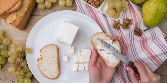 چگونه می توان پنیر را به درستی نگهداری کرد؟ 