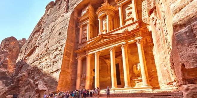 ۱۲ حقیقت شگفت‌انگیز درباره پترا