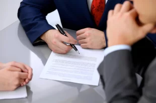 از کجا وکیل خوب در شیراز پیدا کنیم؟